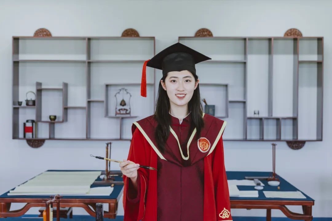 北中医“官宣”专属学位服，尽显中式服章之美！ - 医馆界-中医行业的良心和大脑